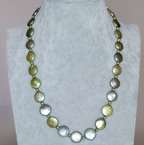 Artisan Jewelry - Beautiful Green Coin Pearl Necklace